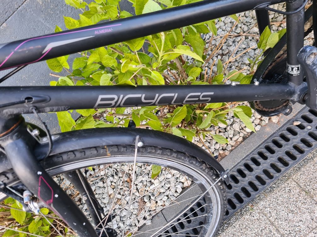 Bicycles Rower aluminiowy Koła 28 cali. ( przezutki)