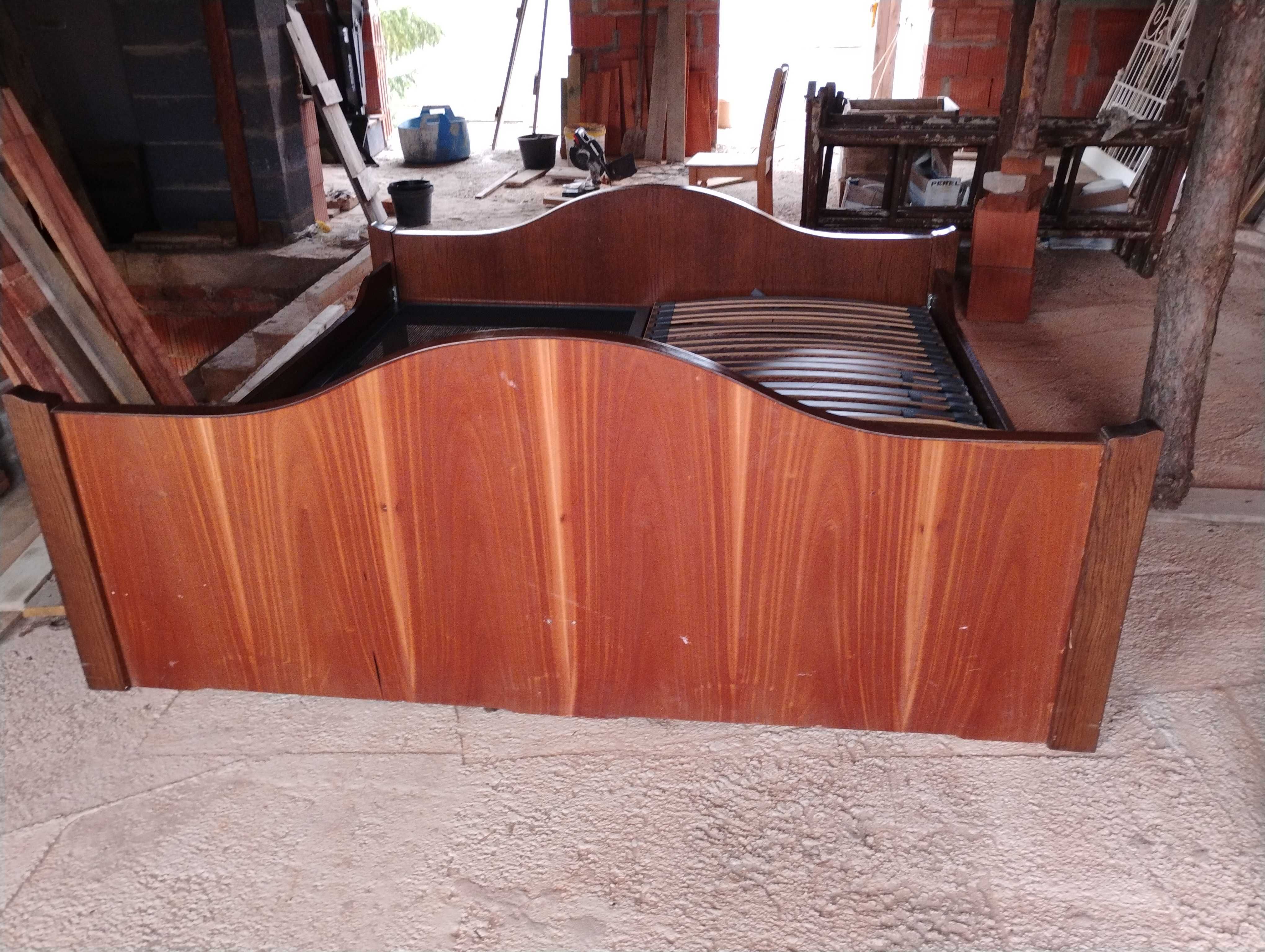 łóżko drewniane 200x200 masywne łoże 2x2m ze stelazami , z Niemiec