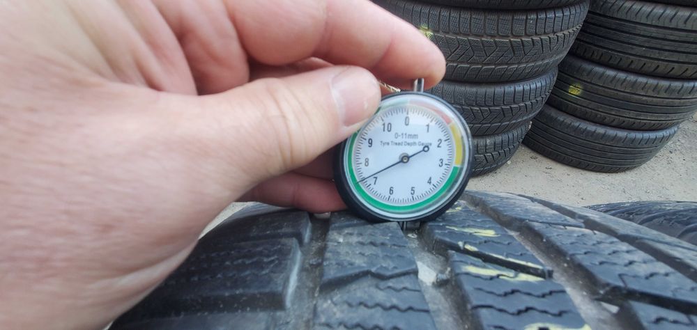 Зимові шини 235 45 R17 Continental TS830P France 4шт