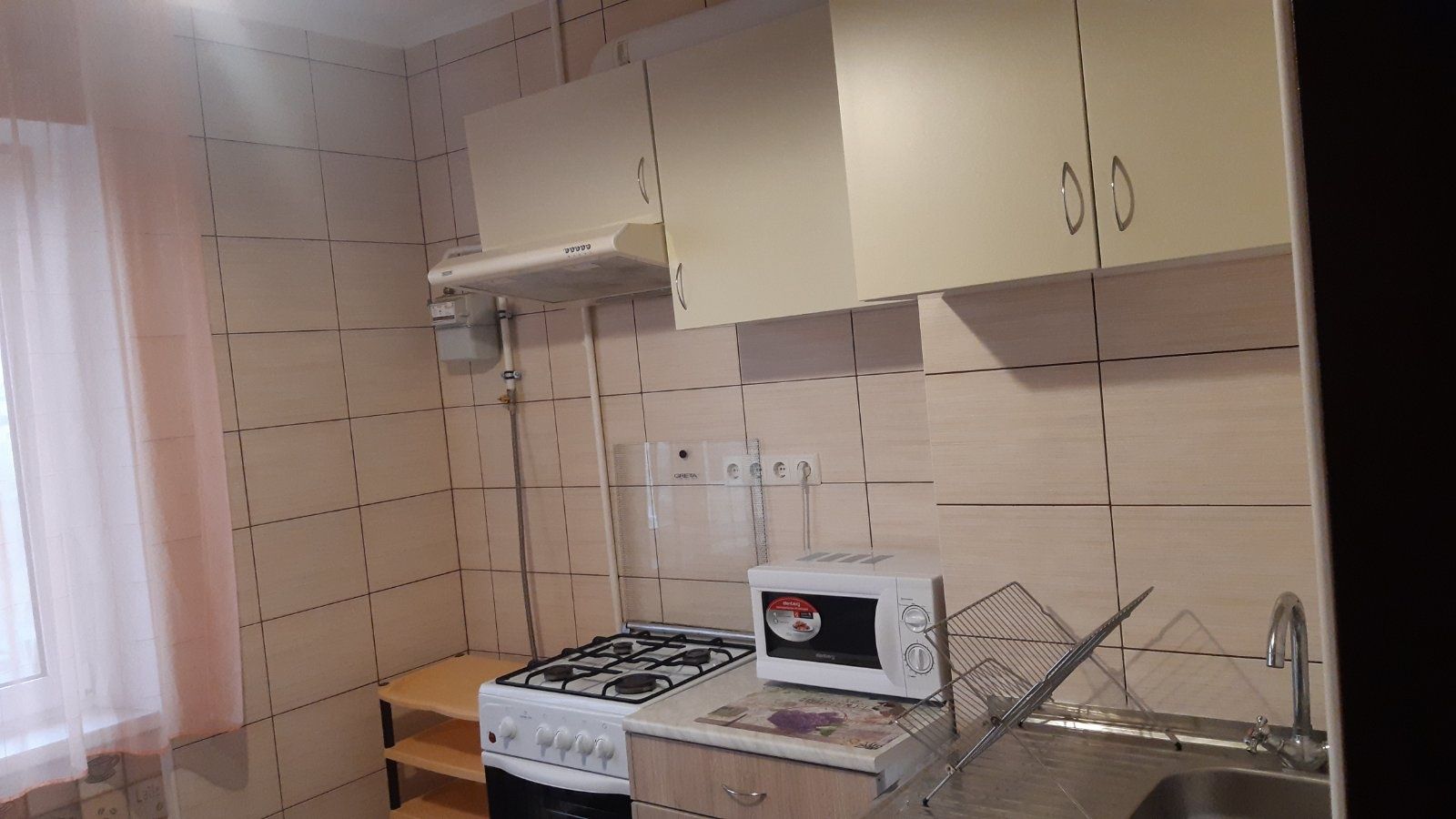 Оренда однокімнатної квартири на Леваді.Аренда онокомнатной квартиры