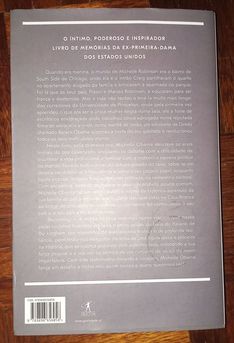 Livro " Becoming " a minha história