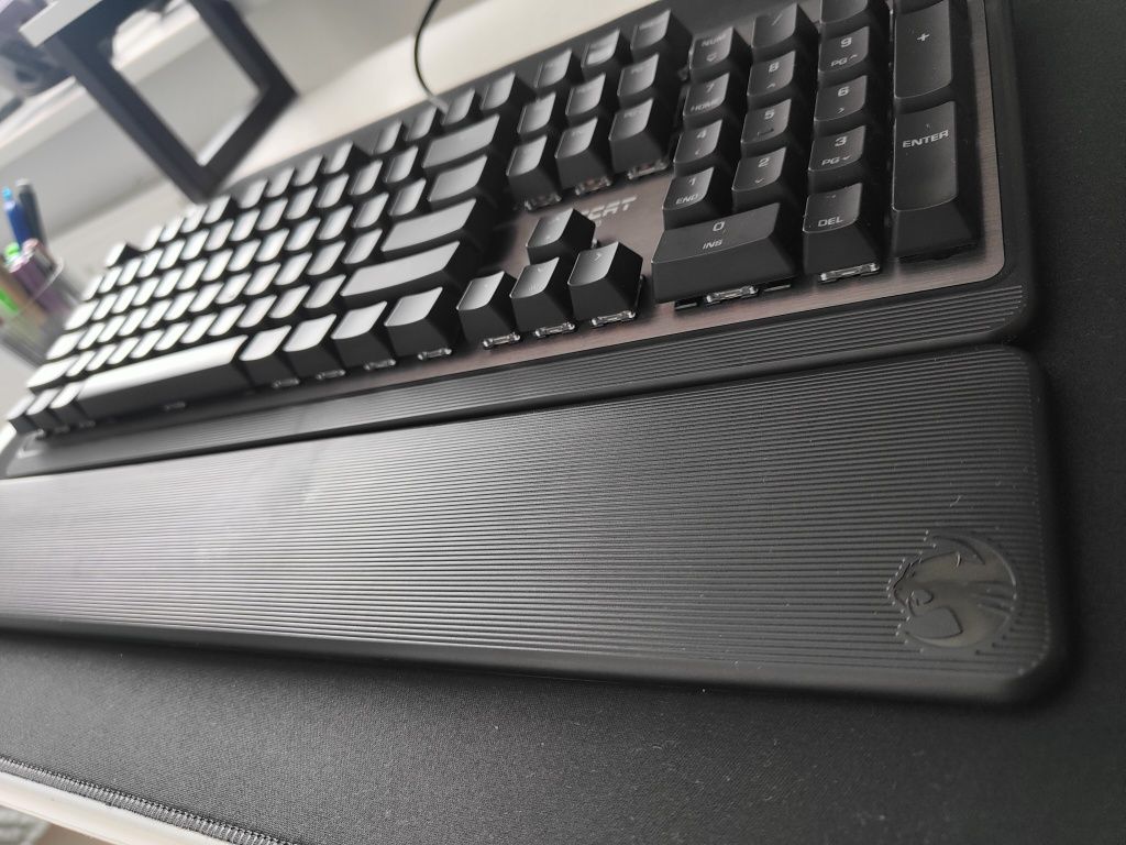 Roccat PYRO klawiatura mechaniczna RGB