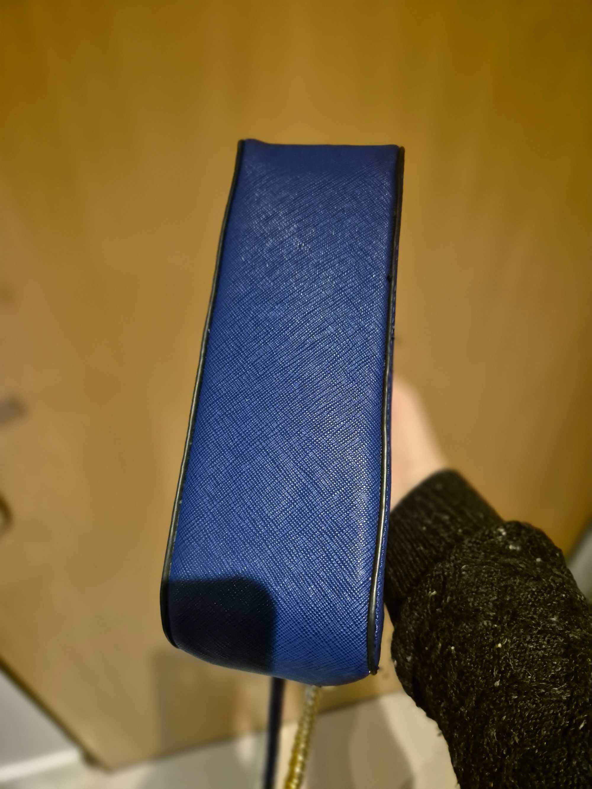 Torebka na łancuszku