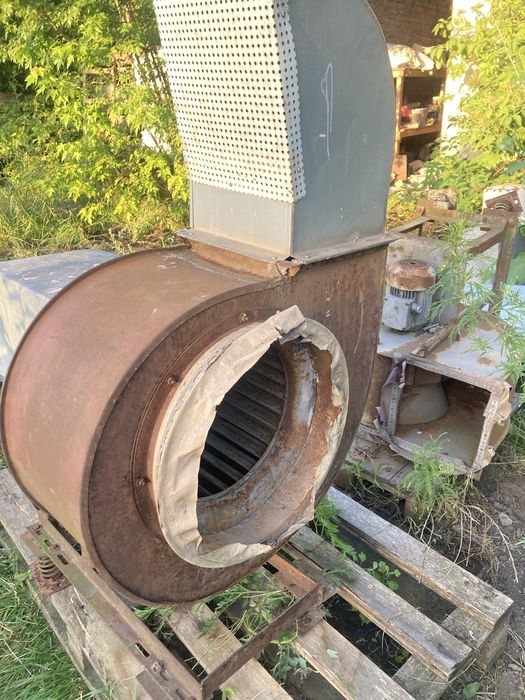 Вентилятор , витяжка