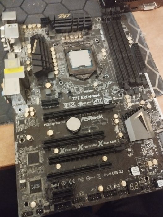 Sprzedam płyta główna  Z77 extreme 4 i procesor Intel xenon e3