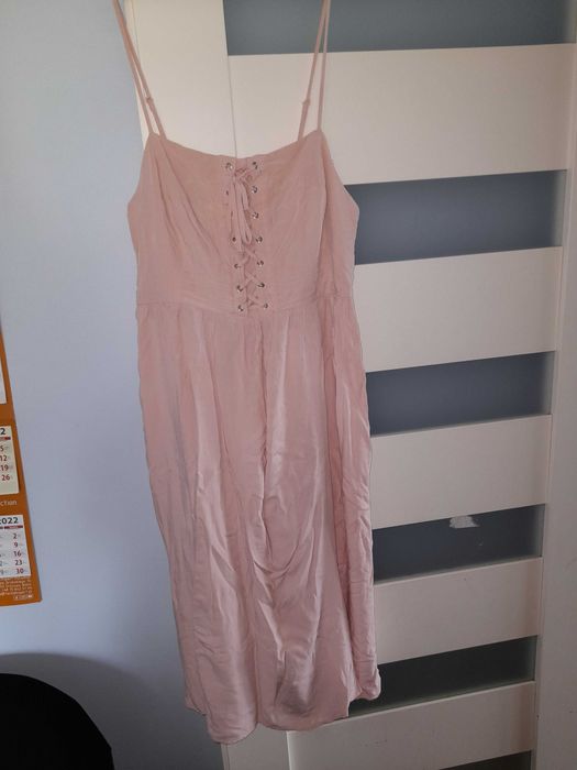 New Look sukienka pudrowy róż 44 XL XXL na szelkach