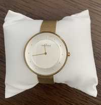 Relógio Dourado “SKAGEN”