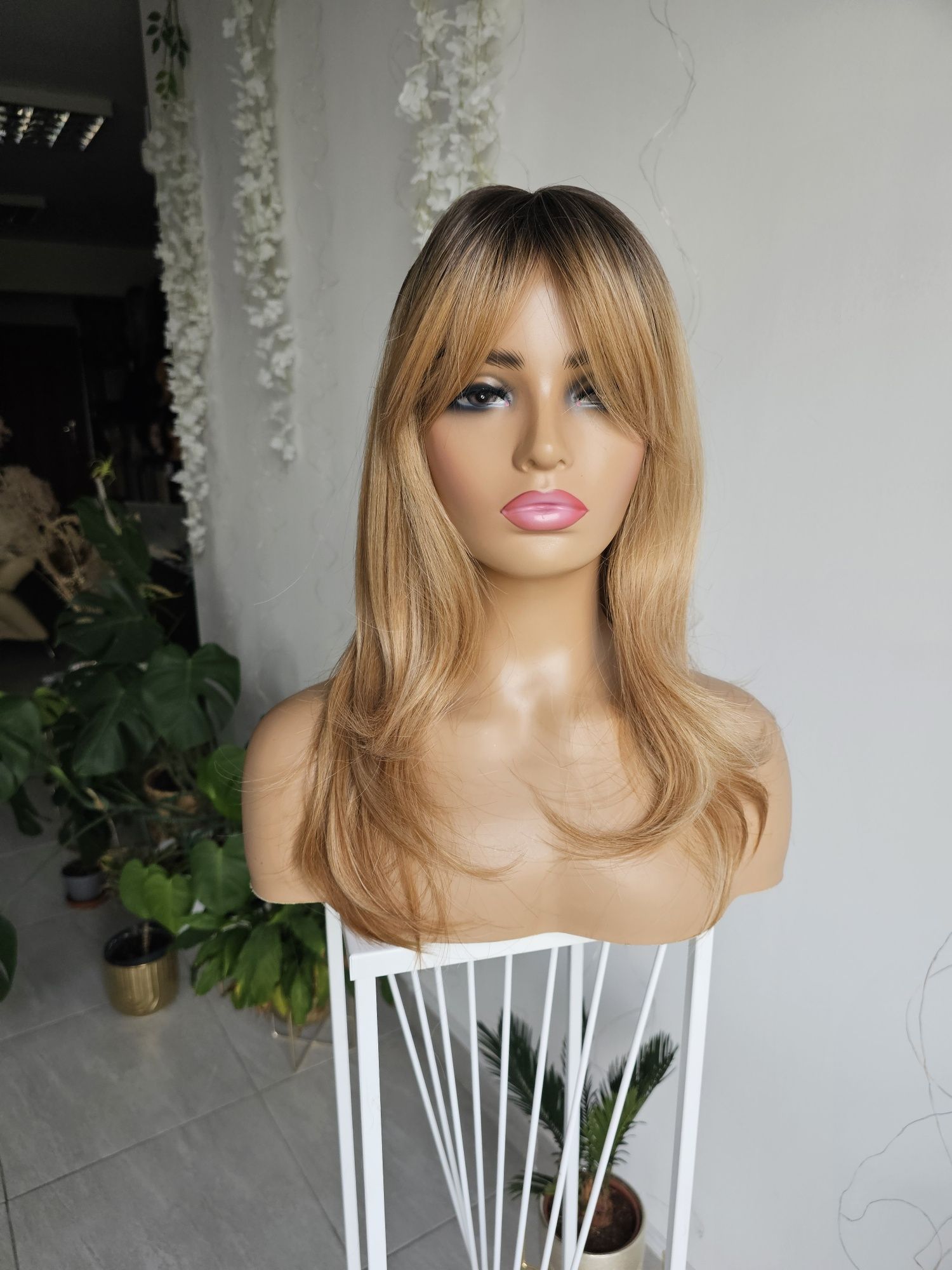 Peruka Natasza II ciepły średni i ciemny natyralny blond 3D odrost