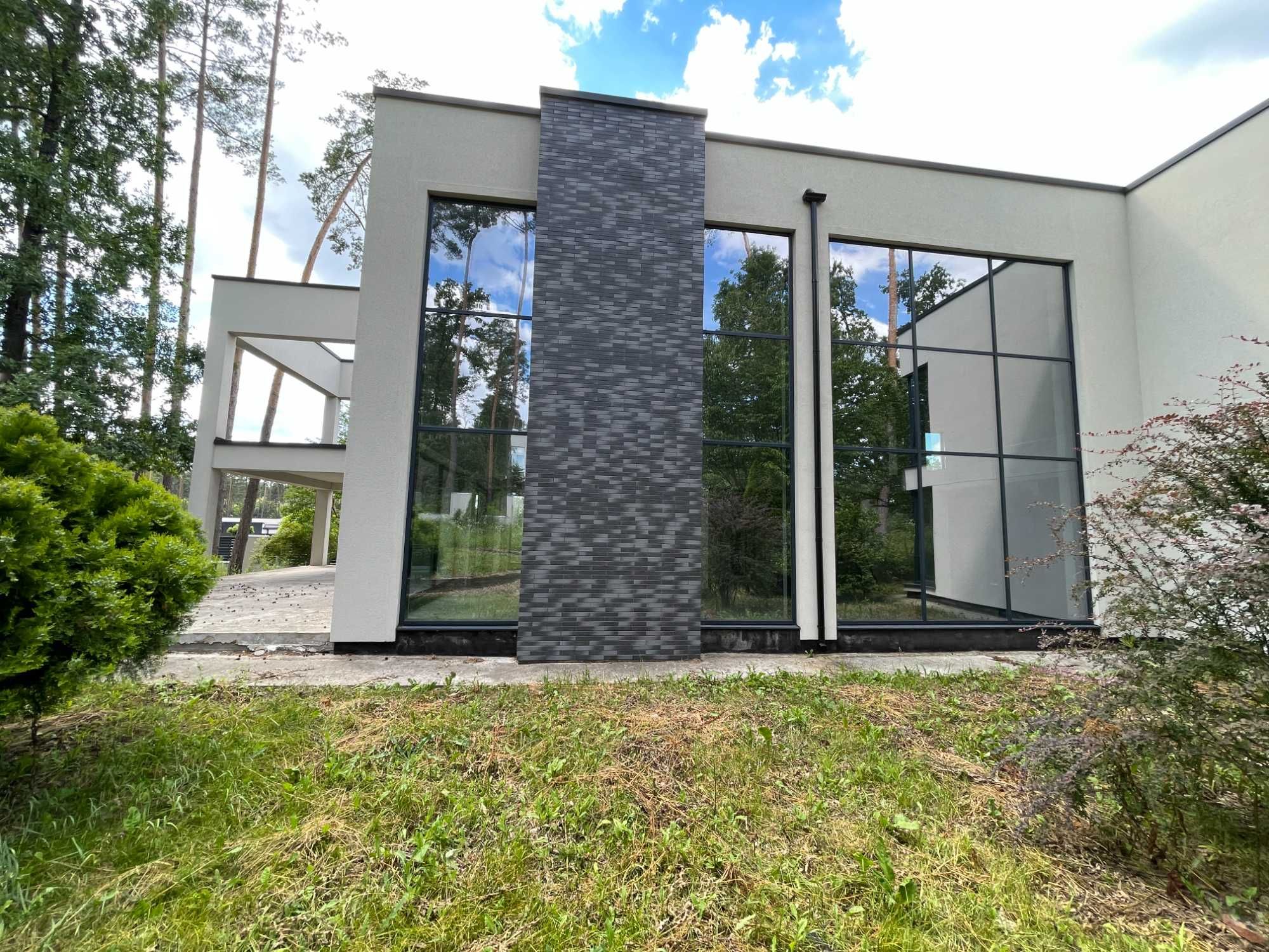 Продаж котеджу 445 м2 в елітному комплексі 7 км от Киева