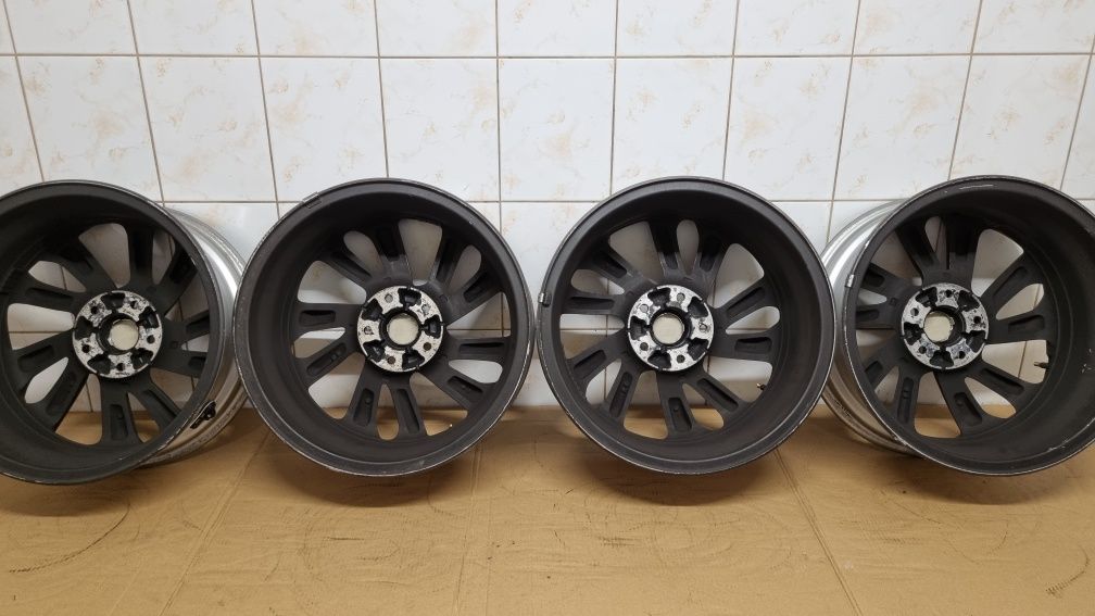 Alufelgi 17"  oryginalne Hyundai Tucson 5x114,3 ET51 + czujniki