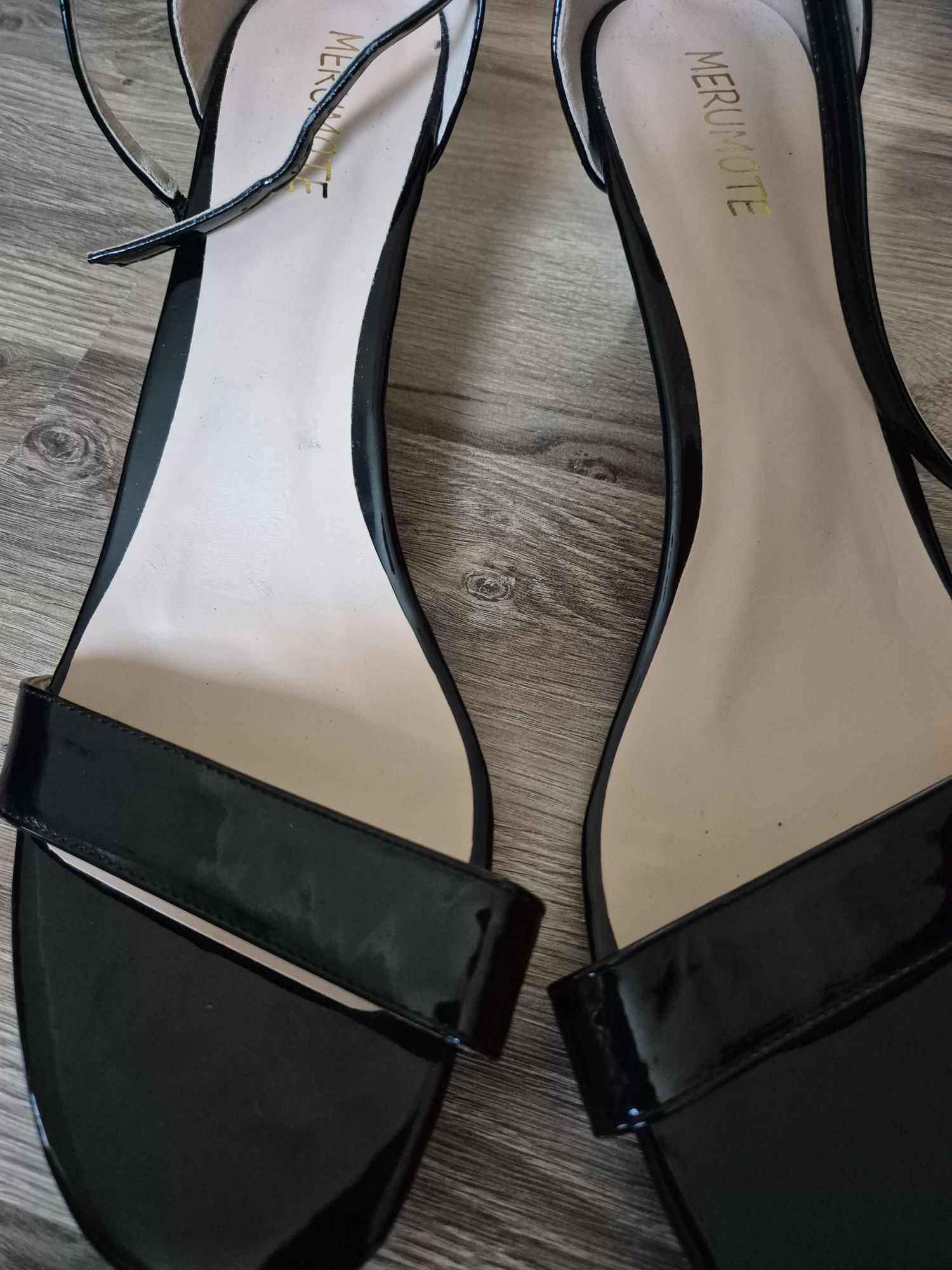 Buty na obcasie rozmiar 46