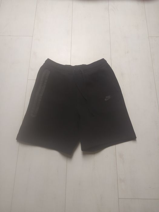 Spodenki Nike Tech Fleece