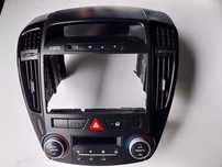 Panel klimatyzacji ramka radia 1.6 crdi kia pro ceed 09r d4fb