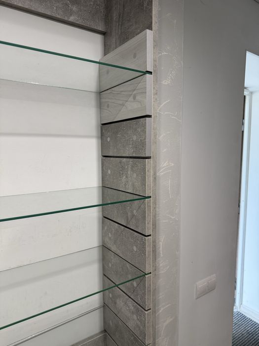 Стелажі для магазину