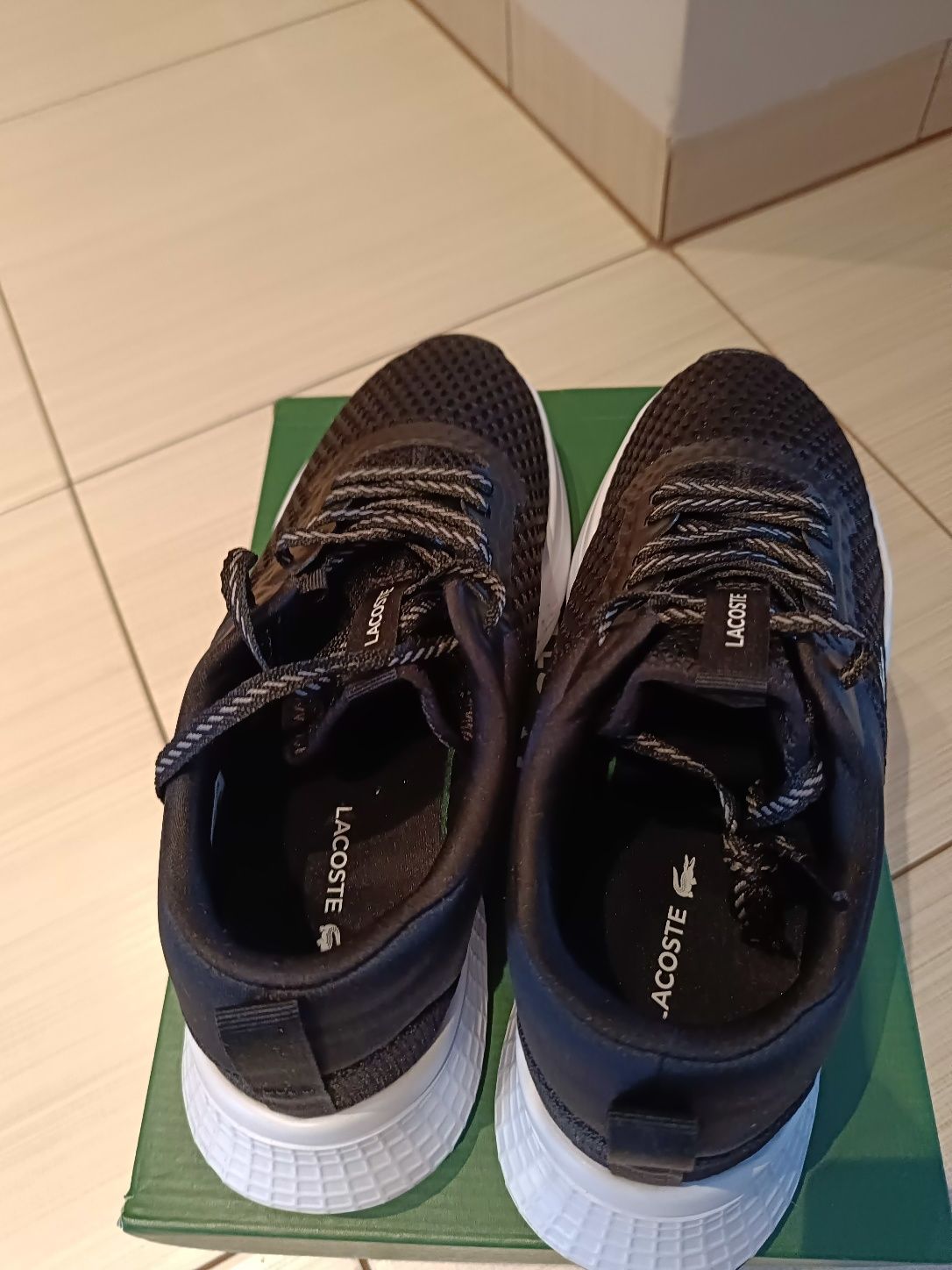 Nowe oryginalne męskie buty Lacoste rozmiar 41