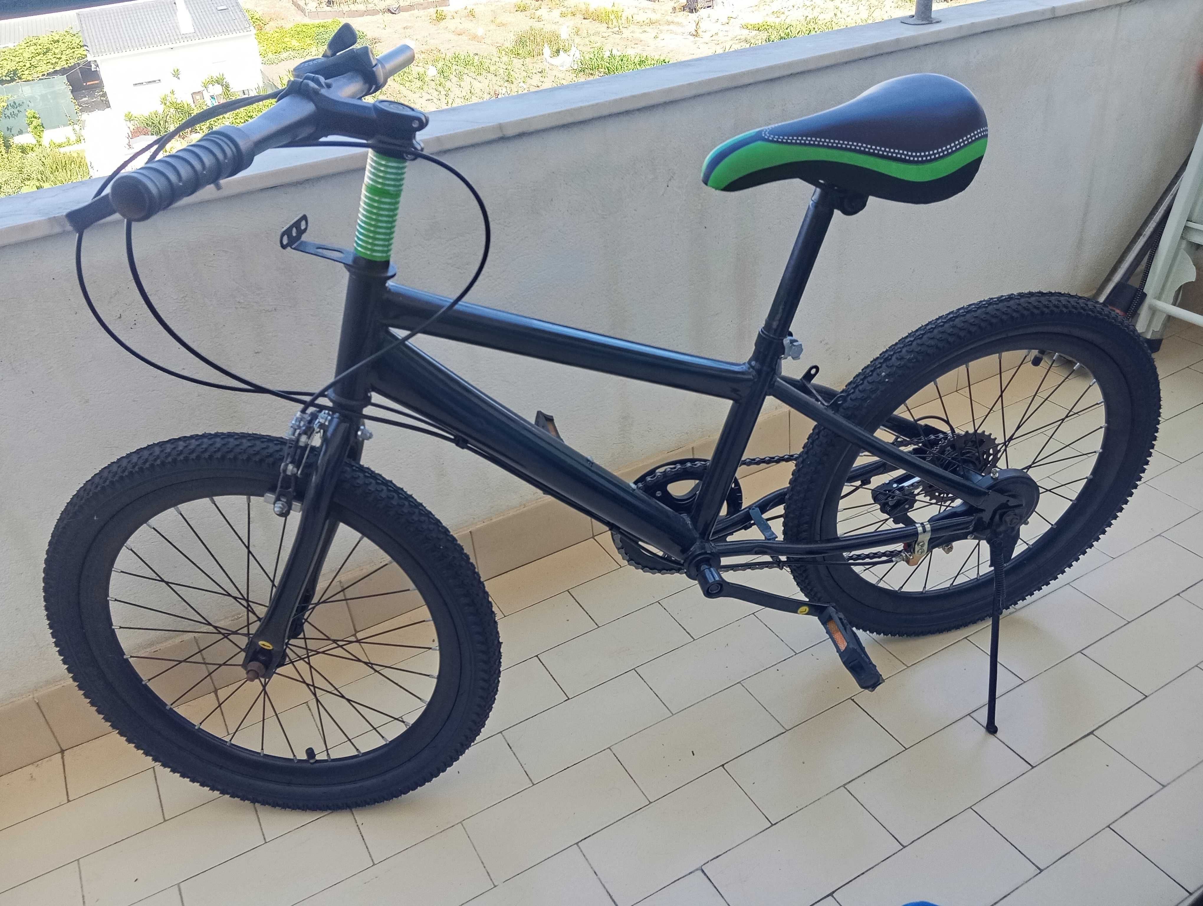 Bicicleta de Montanha Nova