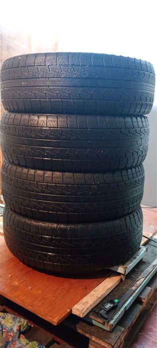 215/60.R17 комплект roadstone