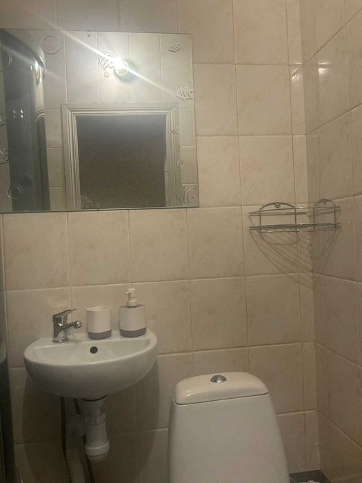 1 кімнатна квартира  м. Деміївська , пр-кт Науки ,11  без комісії