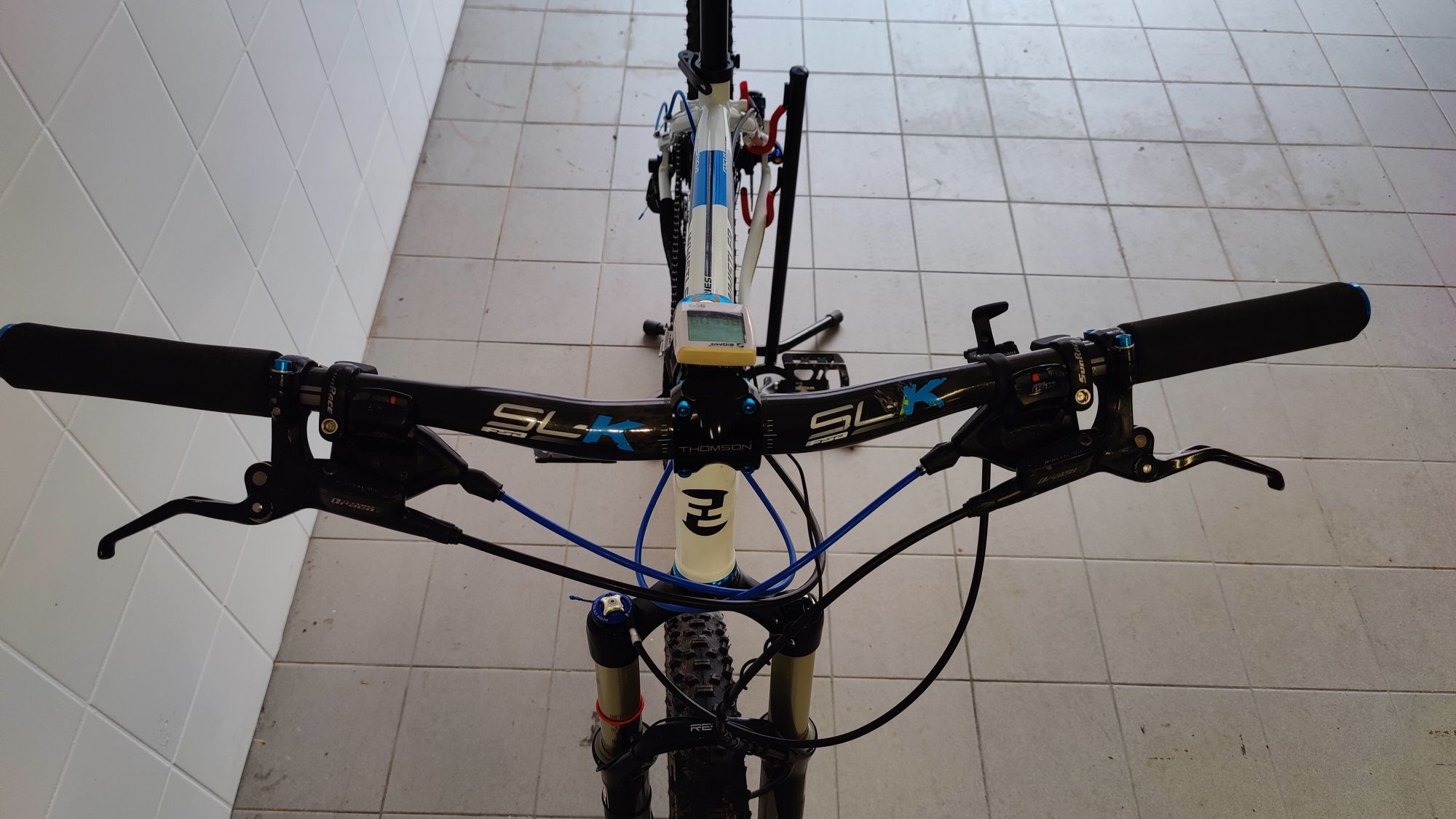 Bicicleta Focus whistler com upgrades