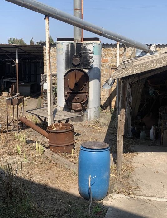 Продам двух этажный дом