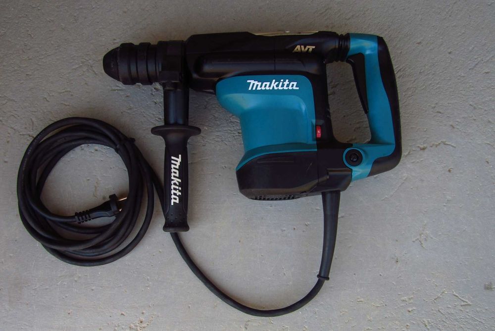 MAKITA Młotowiertarka SDS-PLUS Z Opcją  KUCIA 4,9J HR3210FCT