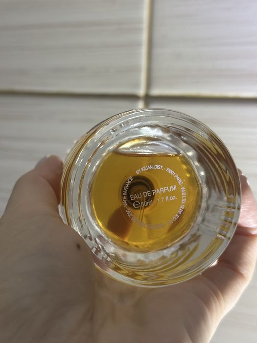 Kilian Angel share Kajal La Mar Creed Aventus For Her