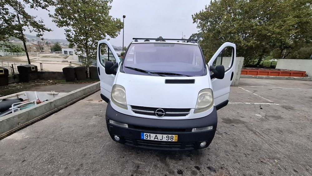 Opel Vivaro 2005
