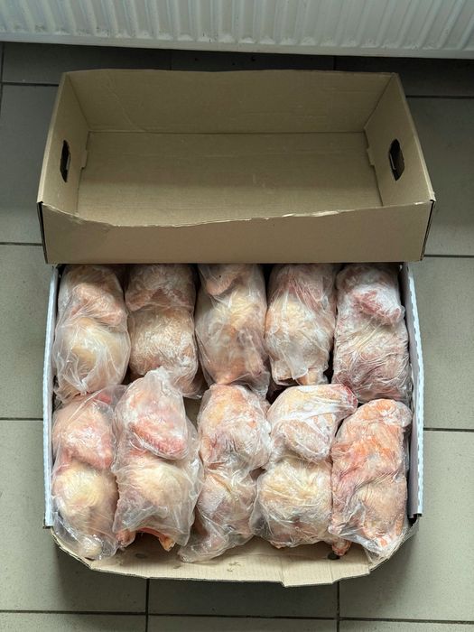 тушка курки заморожена