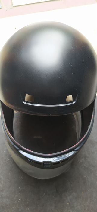 Мотошлем на запчасти или восстановление.