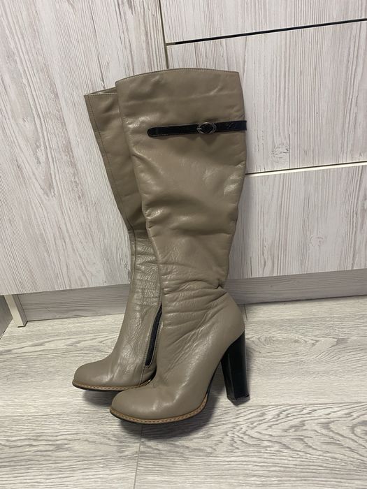 Чоботи жіночі, зимові. Шкіряні, утеплювач європейка. На вузьку ніжку.