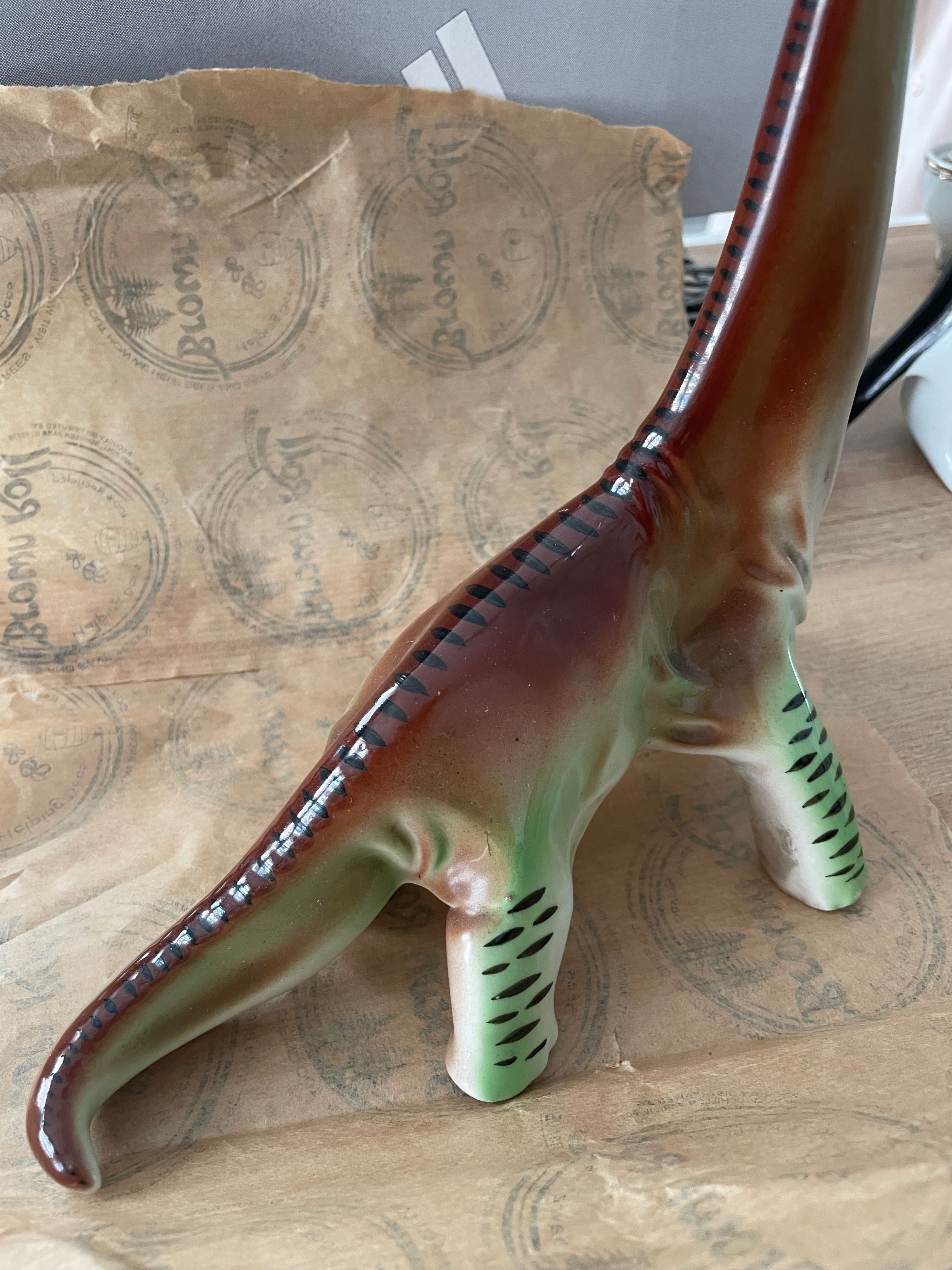 Figurka dinozaur