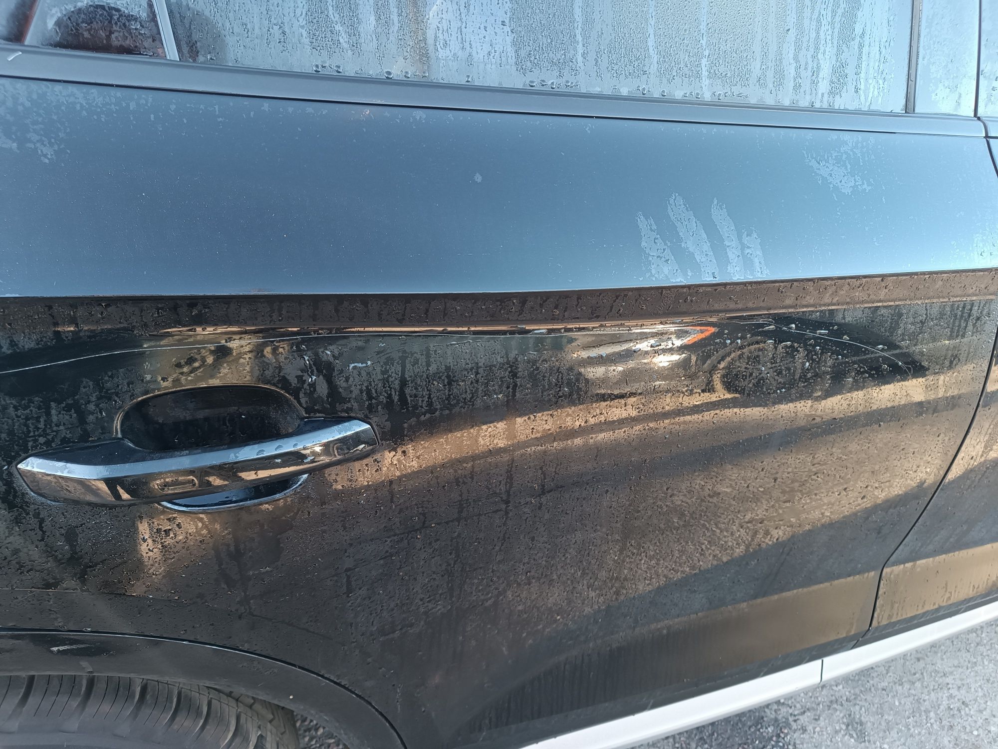 Розборка розбірка рейка двері бампер четверть цапфа Audi Q5 80A кю5 ку