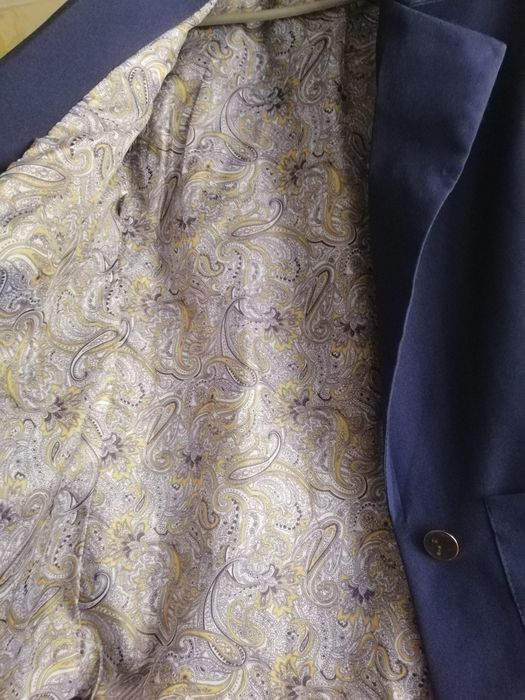 Трендовий класичний піджак