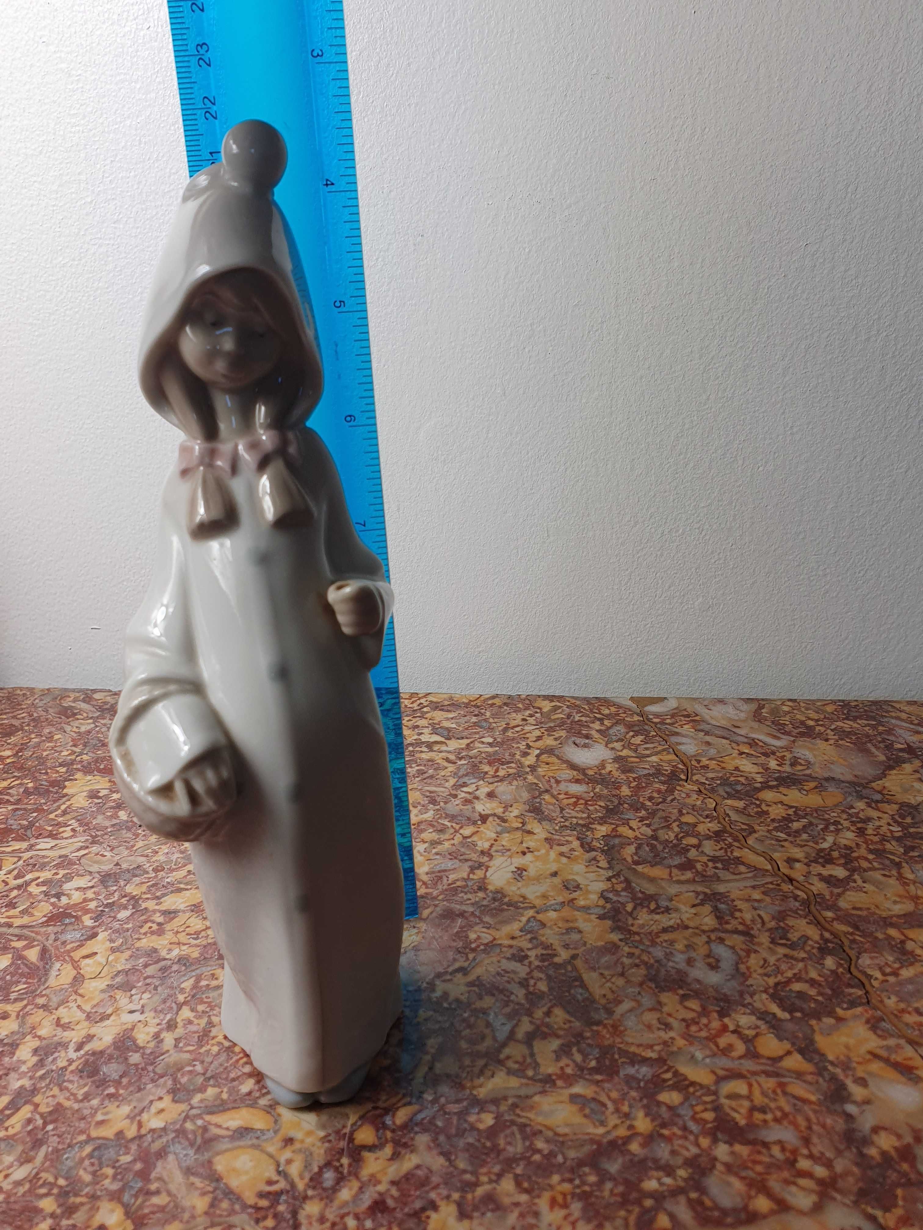 Duża Figurka Lladro 4678 "Dziewczynka z koszykiem" 22 cm Hiszpania