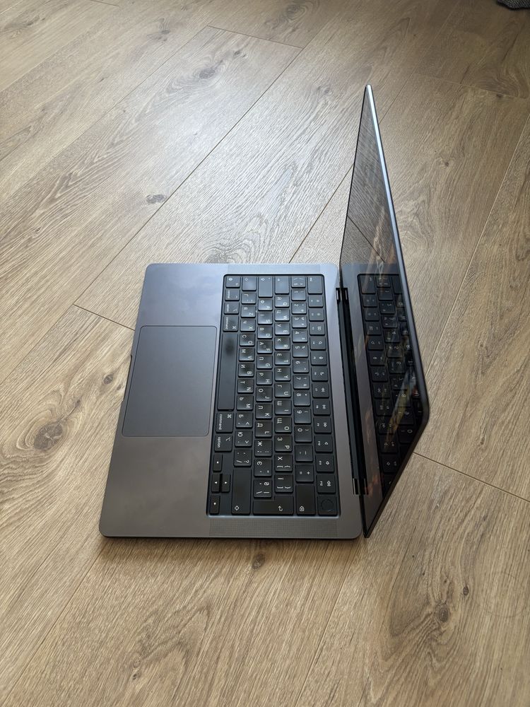 MacBook Pro 14" Apple M3 Pro 18GB/512GB Space Black 2023 MRX33