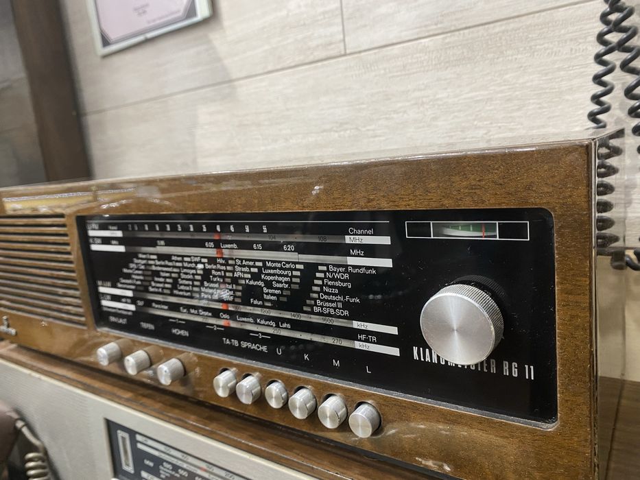 Radio antigo siemens