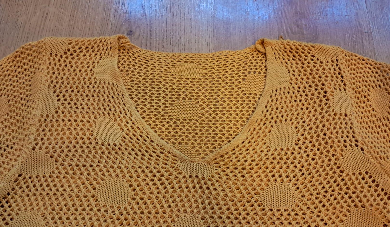Sweter ażurkowy rękaw 3/4