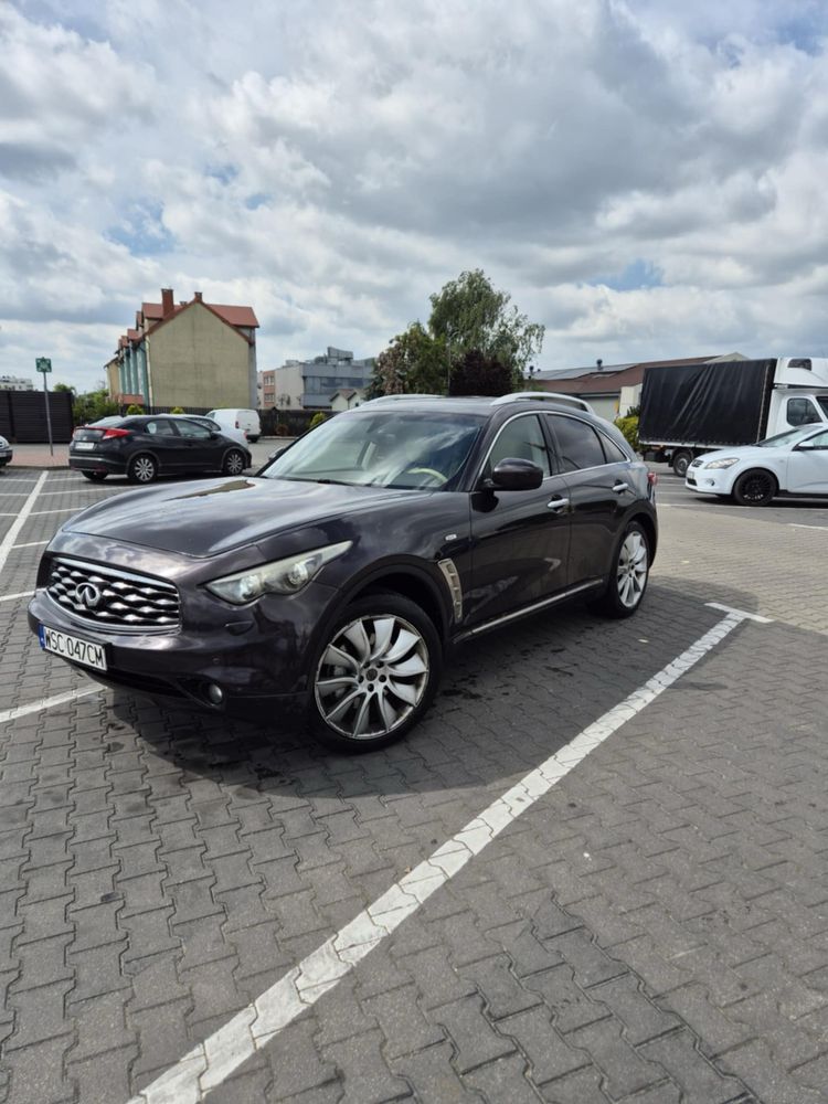 Infiniti FX DS 2010