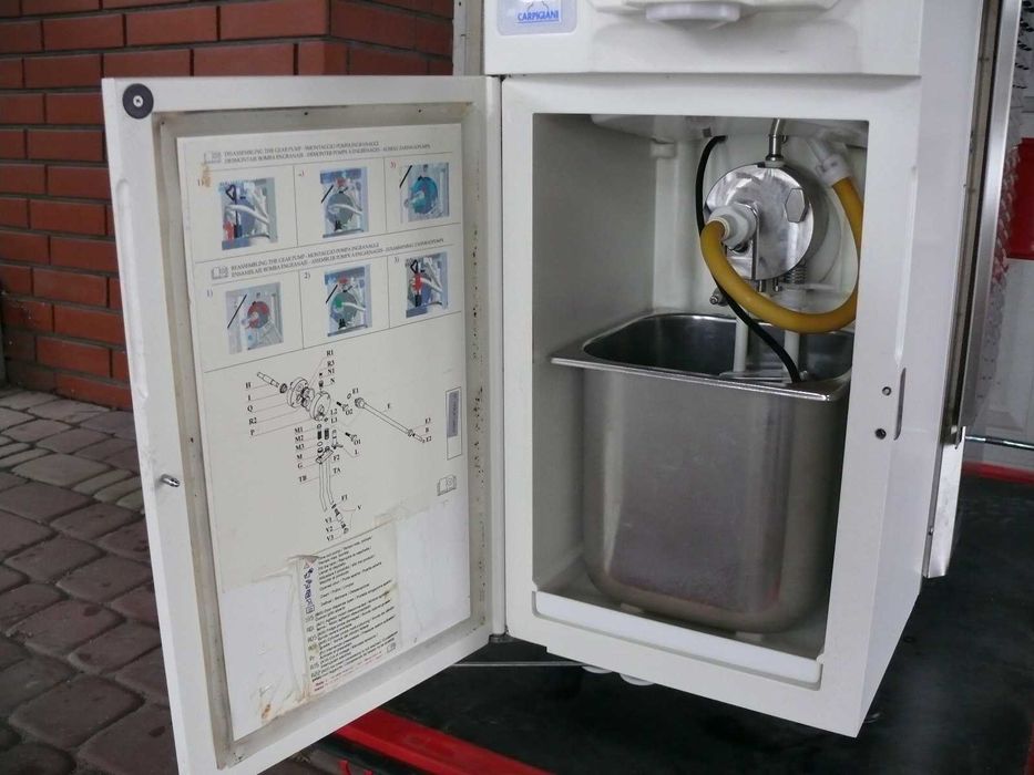 automat do lodów 220v carpigiani