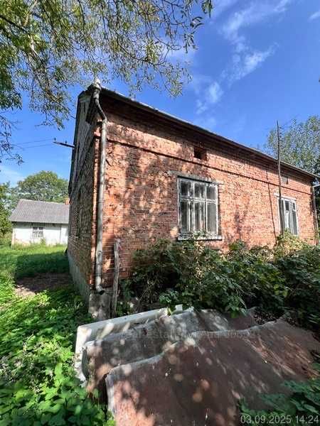 Продаж будинку з великою земельною ділянкою,село Любовичі.Без комісії!