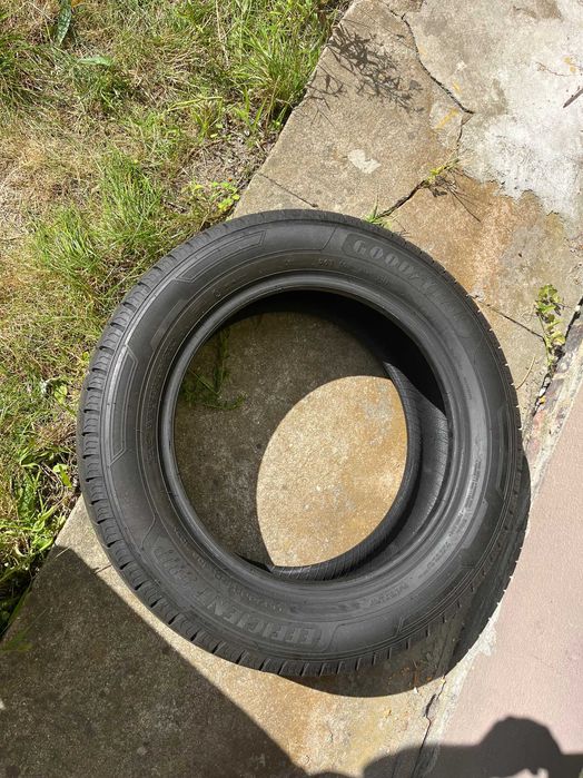 Opony letnie Goodyear 215/60 R17 C