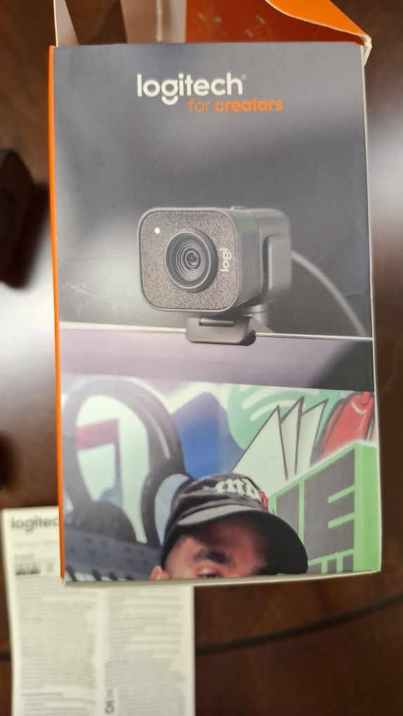 Kamerka do streamingu Logitech StreamCam Full HD jak nowa