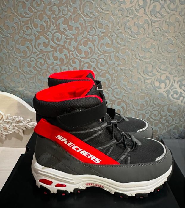 Skechers зимові для злопчика розміри від 27,5 до 37