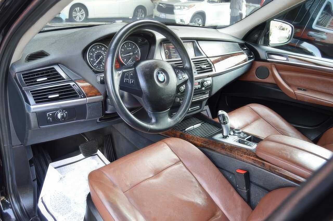 2013     BMW    X5