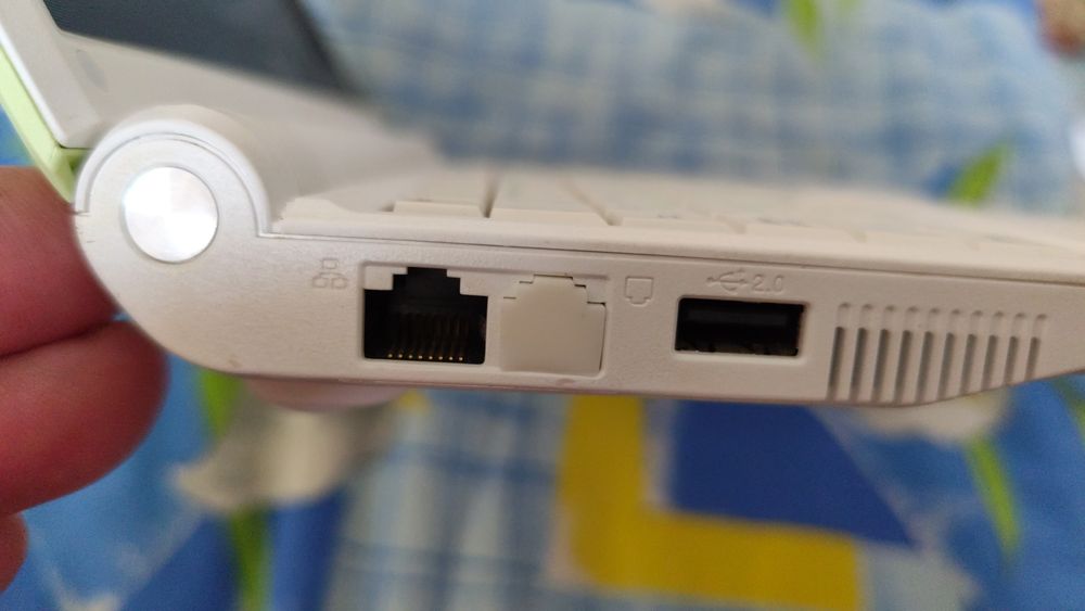 Нетбук (mini) ASUS