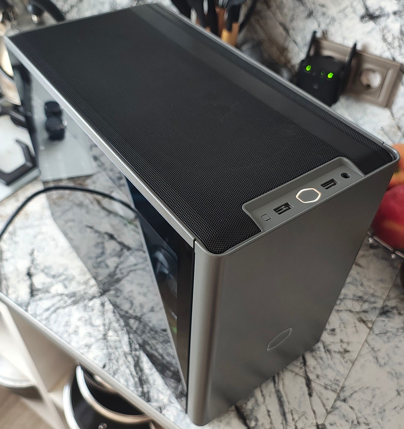 Пк для ігор та роботи формату mini itx,5700x 4060ti 16gb