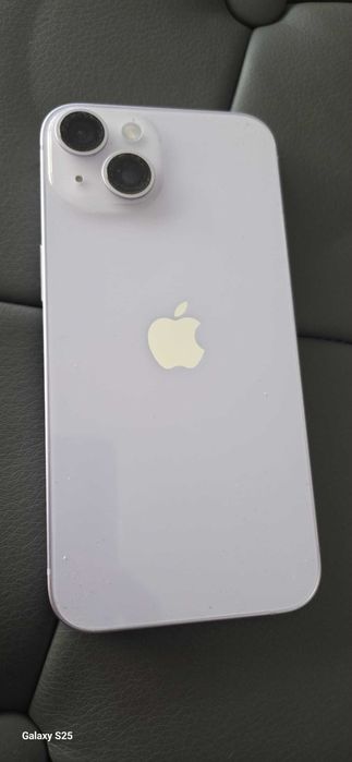 iPhone 14 à venda em excelente estado, inclui capa e película.