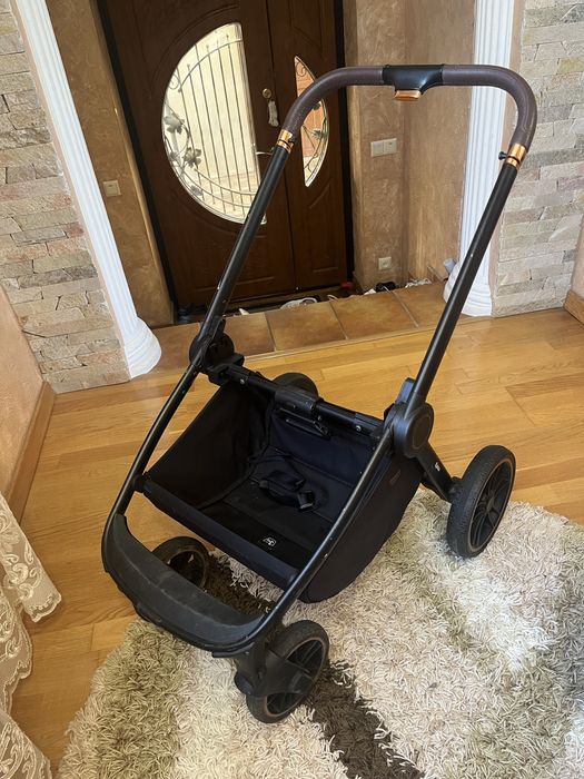 Коляска Carello Epica 2в1