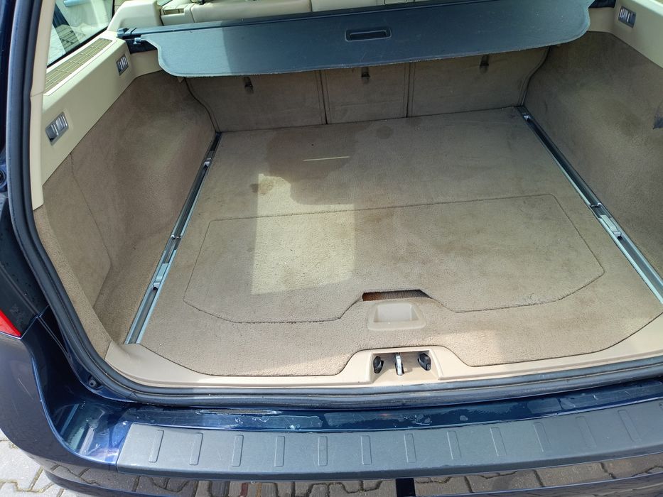 Volvo  V70 , 2.0 benzyna , 2009r , 320 tys.km przebieg
