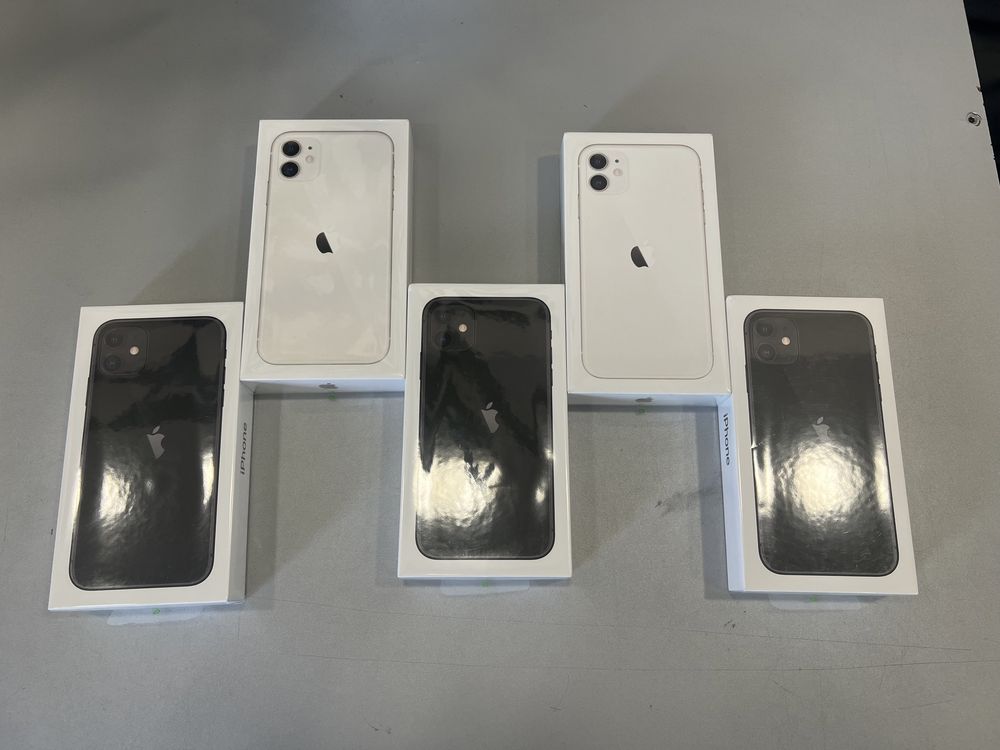 Продам iPhone 11 64GB Black/White НОВЫЙ!!! ЗАПАК!!! R-Sim.